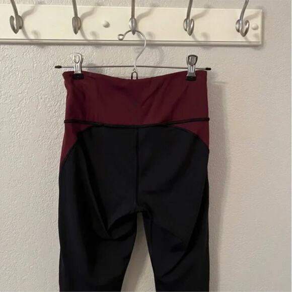 Athleta Crunch Colorblock 7/8 Tight in SuperSonic - Picture 5 of 6